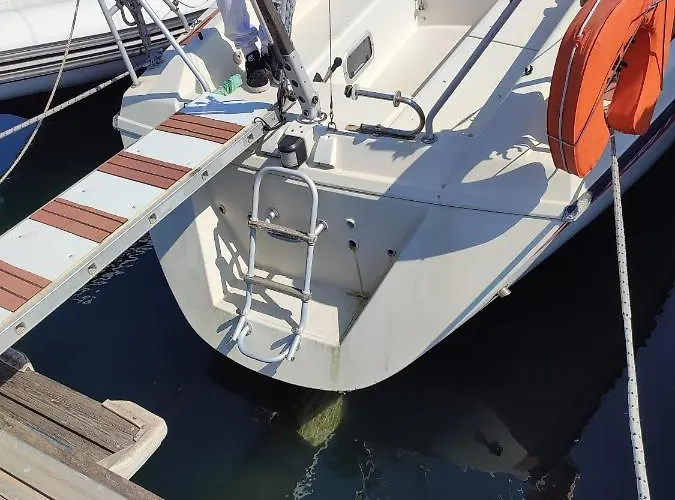 Bateau A Quai St Raphael, 4 Couchages , Voilier Etap 28i Botel Saint-Raphaël